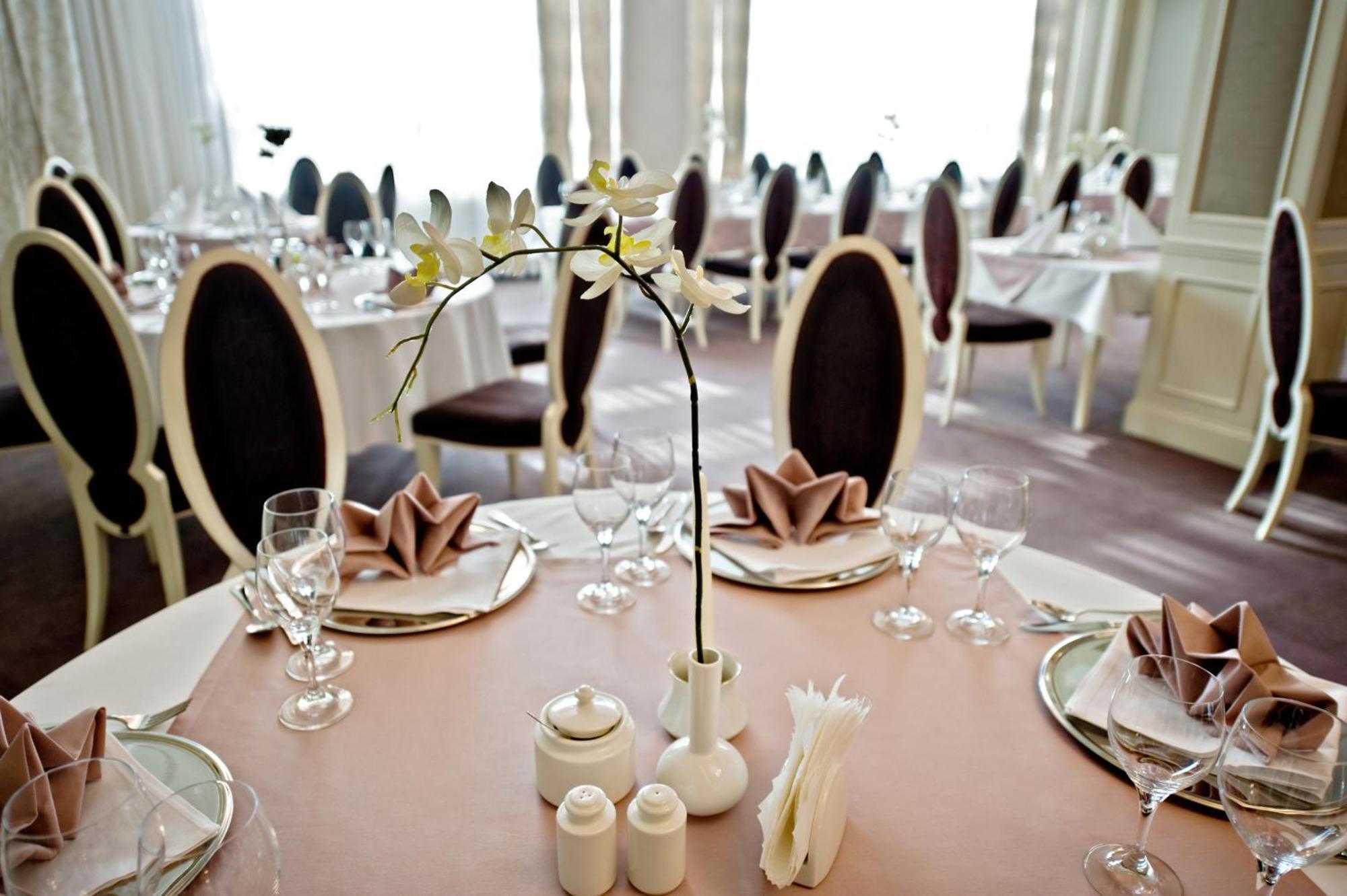 Hotel Prezydencki 4-Star Rzeszow Bagian luar foto