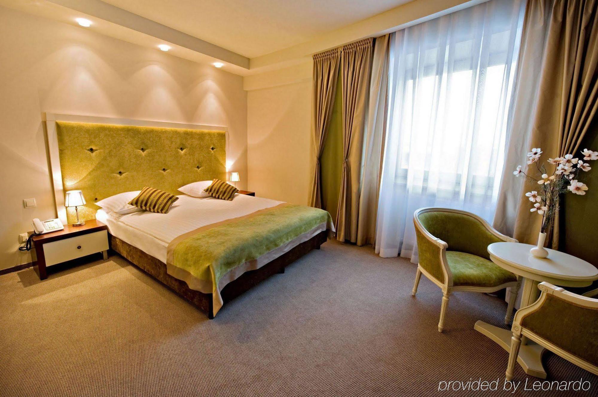 Hotel Prezydencki 4-Star Rzeszow Ruang foto